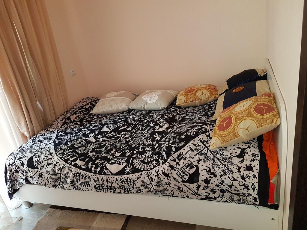 Apartment Ramaz Tbilisi Buitenkant foto